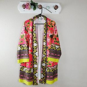 NATORI DISNEY ALICE LOOKING THROUGH THE LOOKING GLASS COLORFUL KIMONO TO…